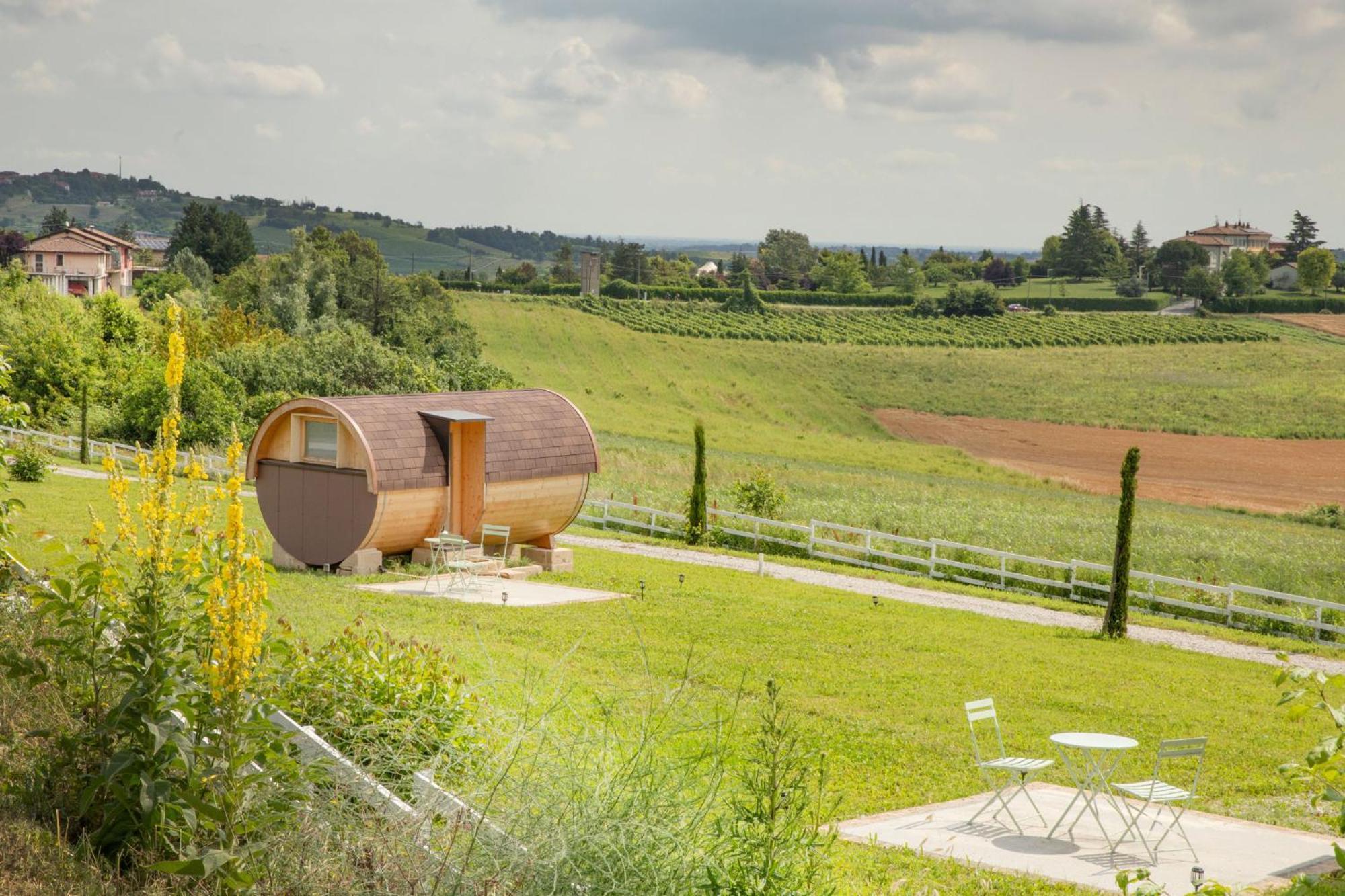Notte Nella Botte Hotel Vignale Monferrato ภายนอก รูปภาพ