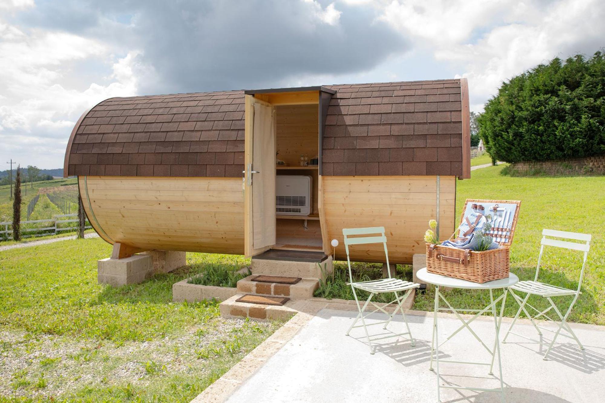 Notte Nella Botte Hotel Vignale Monferrato ภายนอก รูปภาพ
