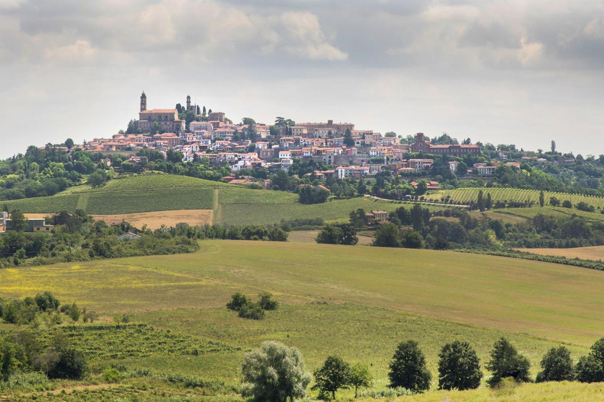Notte Nella Botte Hotel Vignale Monferrato ภายนอก รูปภาพ