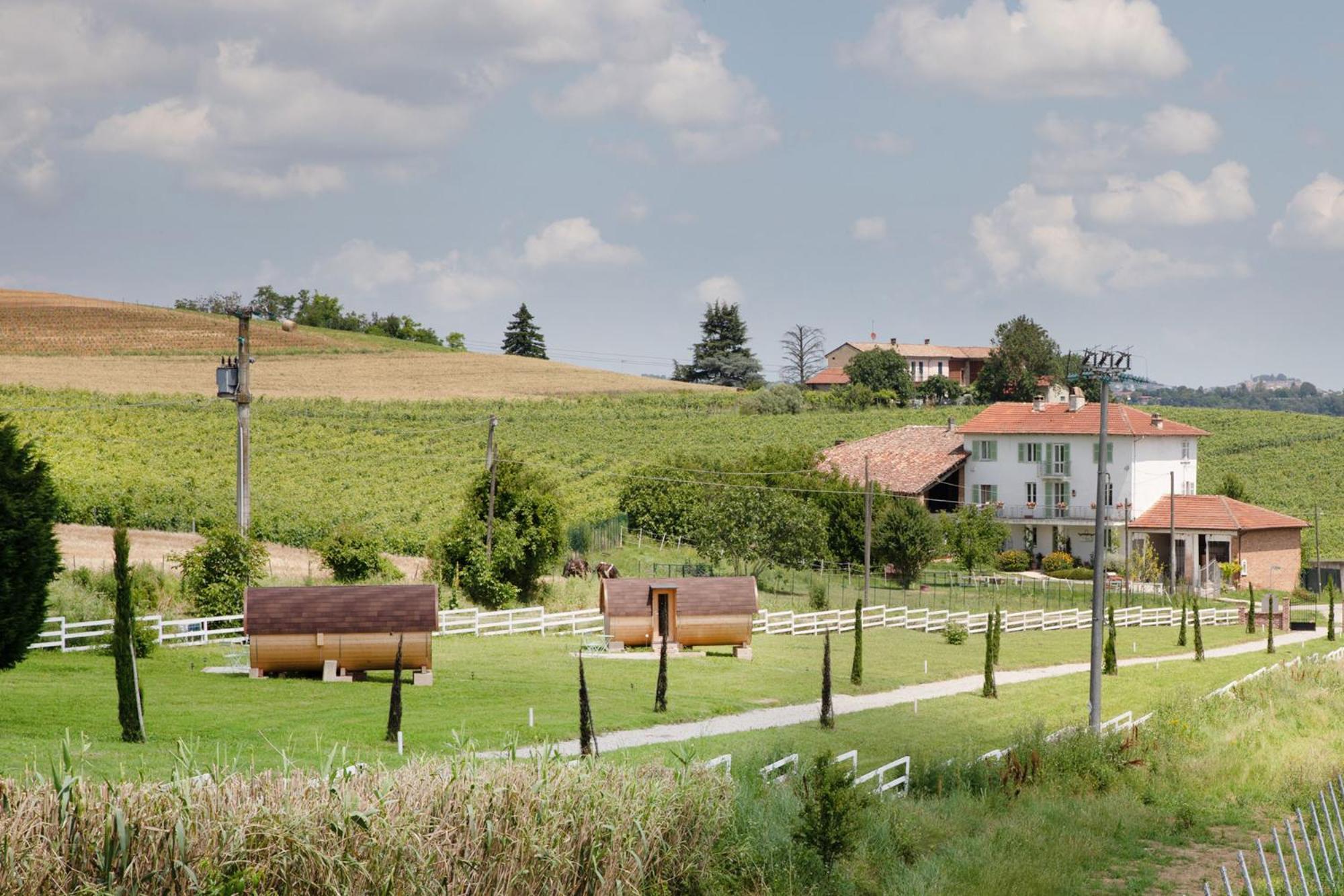 Notte Nella Botte Hotel Vignale Monferrato ภายนอก รูปภาพ