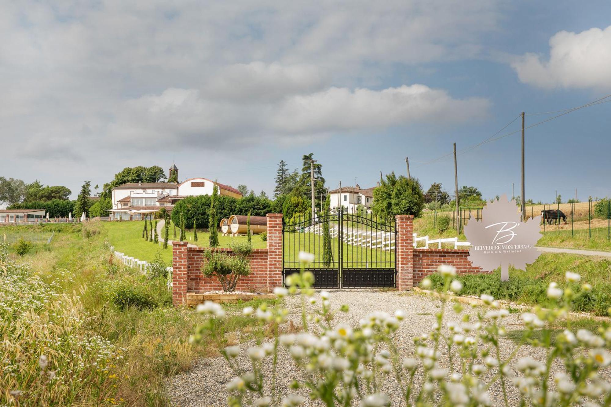 Notte Nella Botte Hotel Vignale Monferrato ภายนอก รูปภาพ