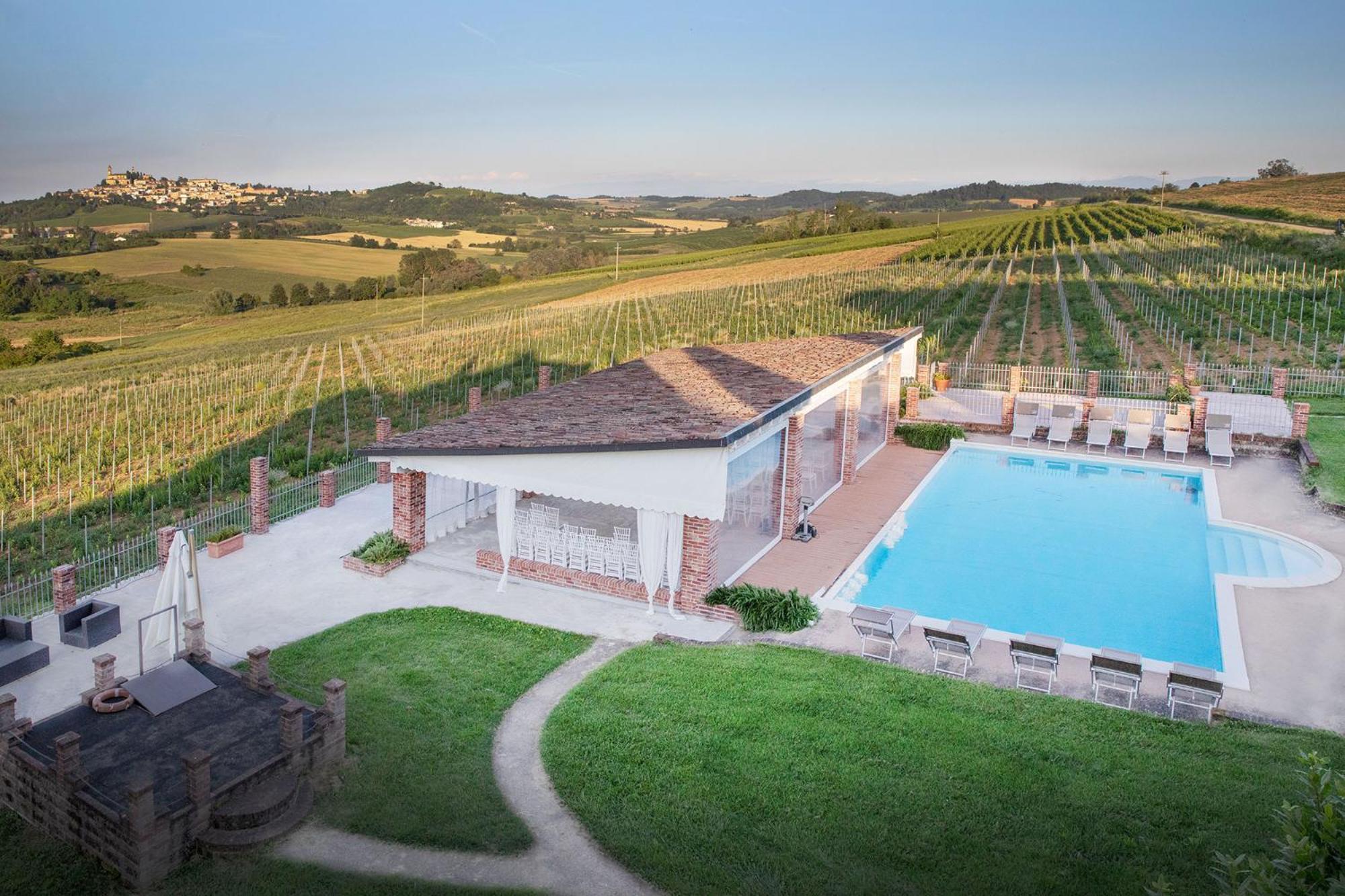 Notte Nella Botte Hotel Vignale Monferrato ภายนอก รูปภาพ