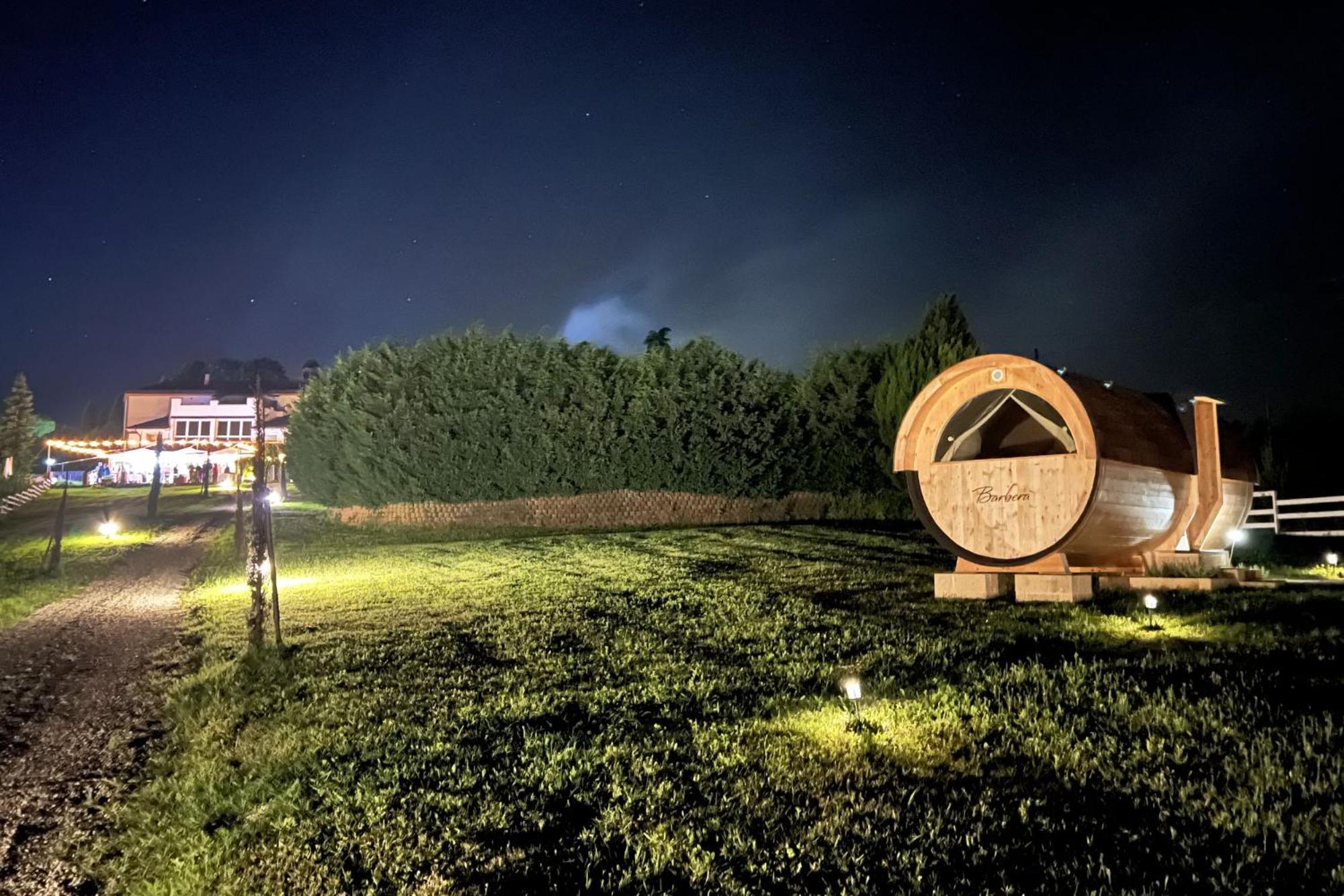 Notte Nella Botte Hotel Vignale Monferrato ภายนอก รูปภาพ