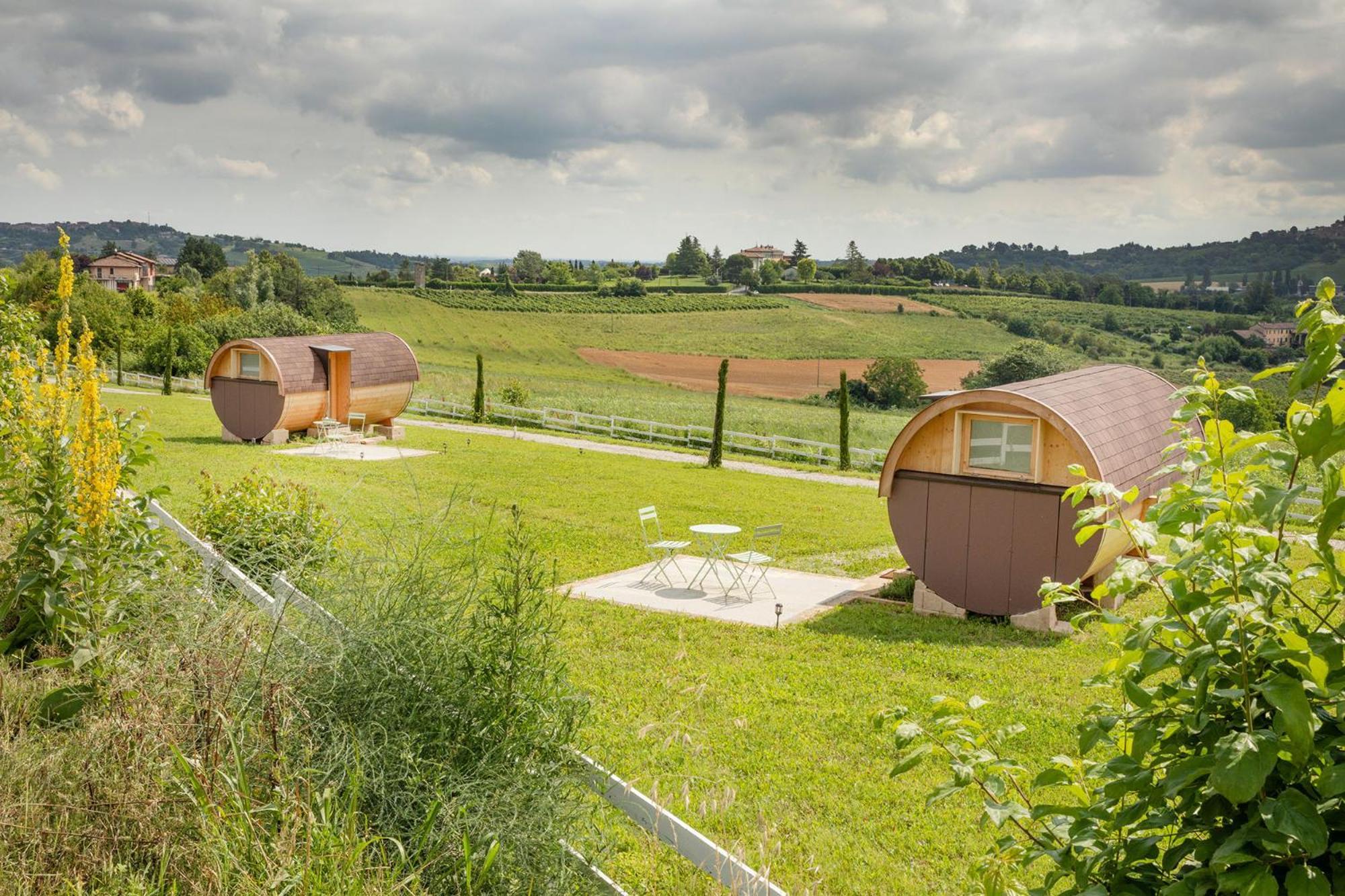 Notte Nella Botte Hotel Vignale Monferrato ภายนอก รูปภาพ